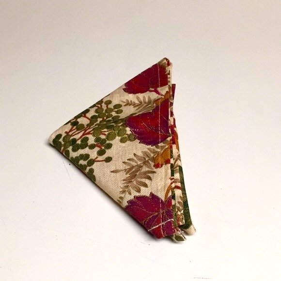 Set of Four Thanksgiving Table Napkin - Picture 3 of 6